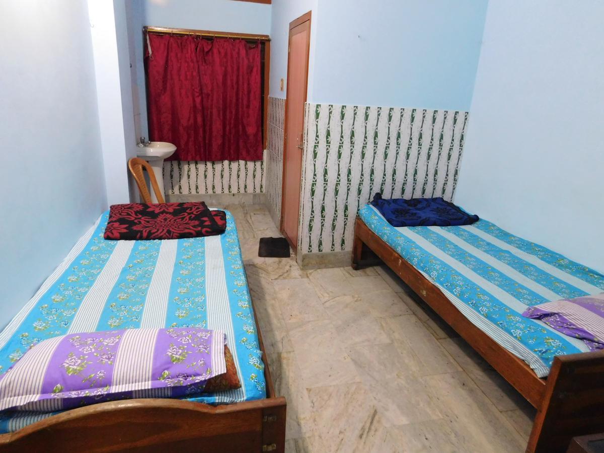 Dispur Lodge Guwahati Ngoại thất bức ảnh