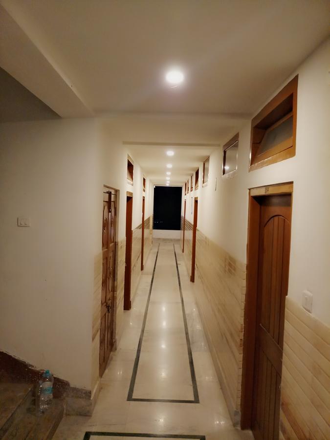 Dispur Lodge Guwahati Ngoại thất bức ảnh