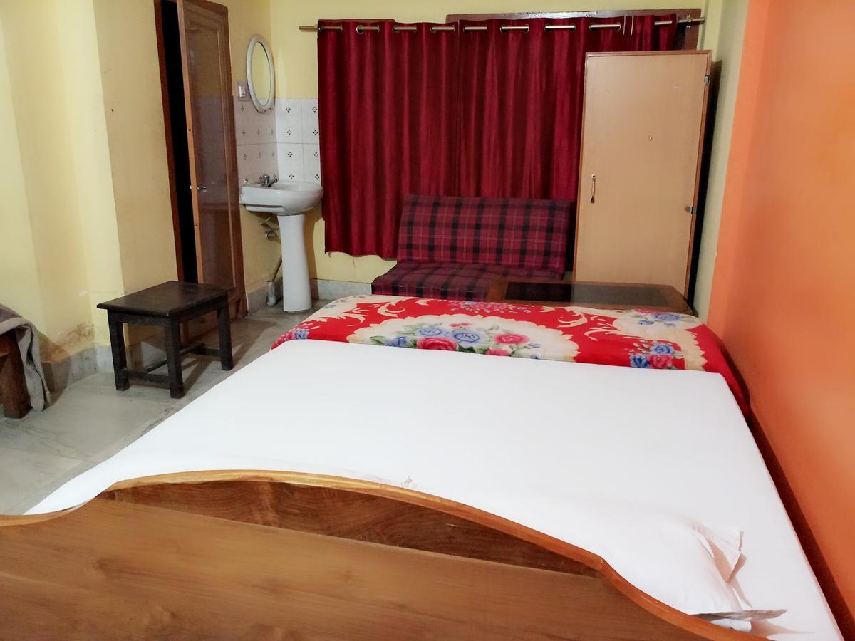 Dispur Lodge Guwahati Ngoại thất bức ảnh