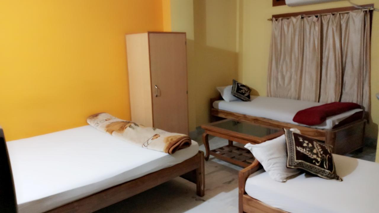 Dispur Lodge Guwahati Ngoại thất bức ảnh