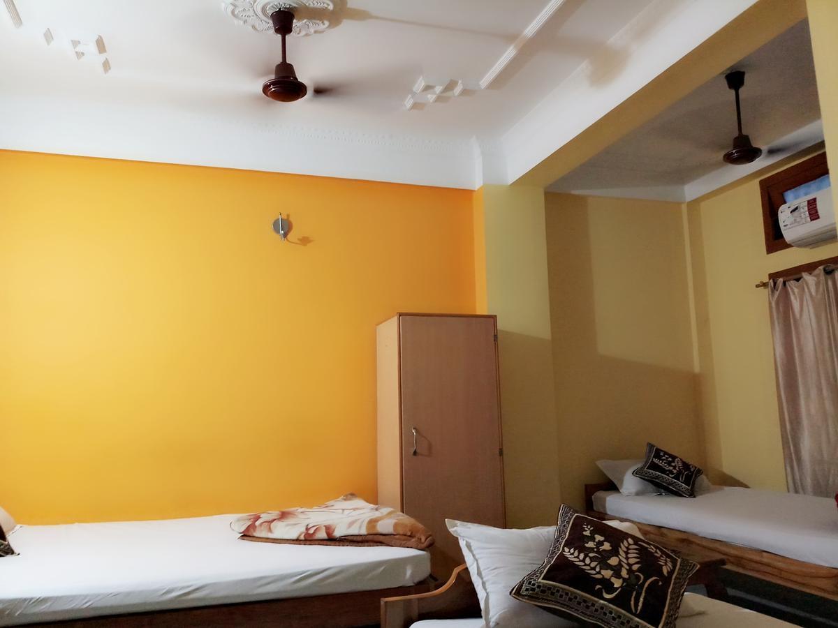 Dispur Lodge Guwahati Ngoại thất bức ảnh